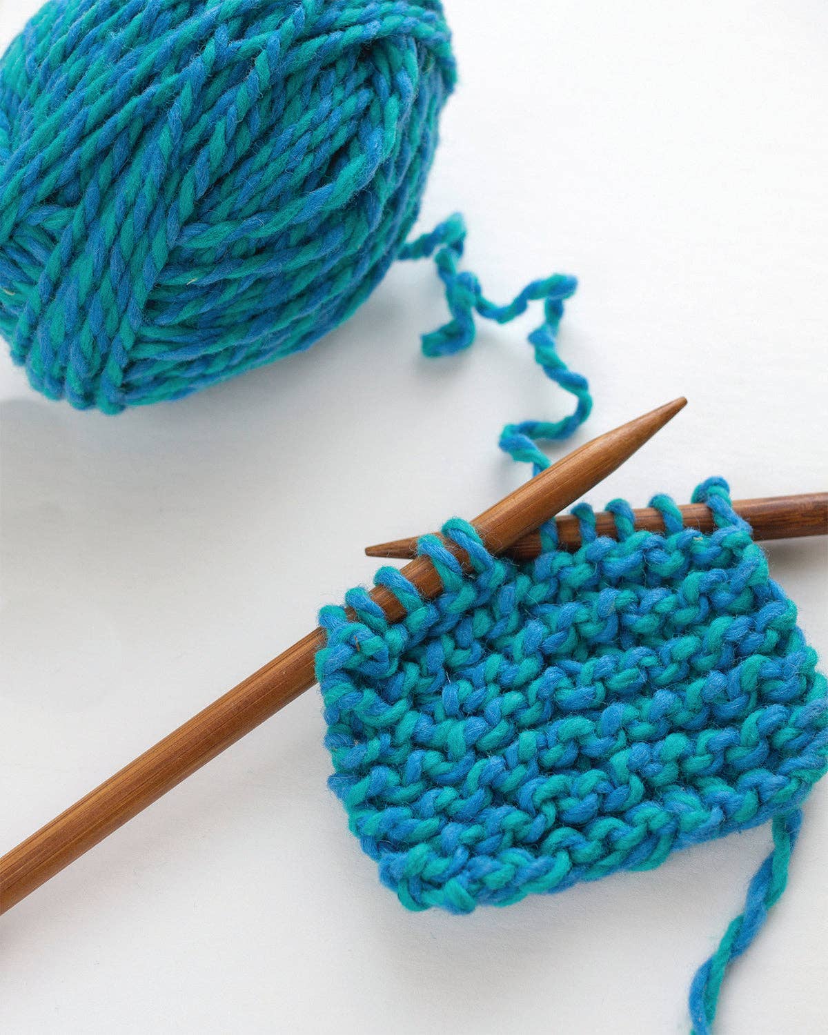 Discover Knitting: Scarf Kit - Blue